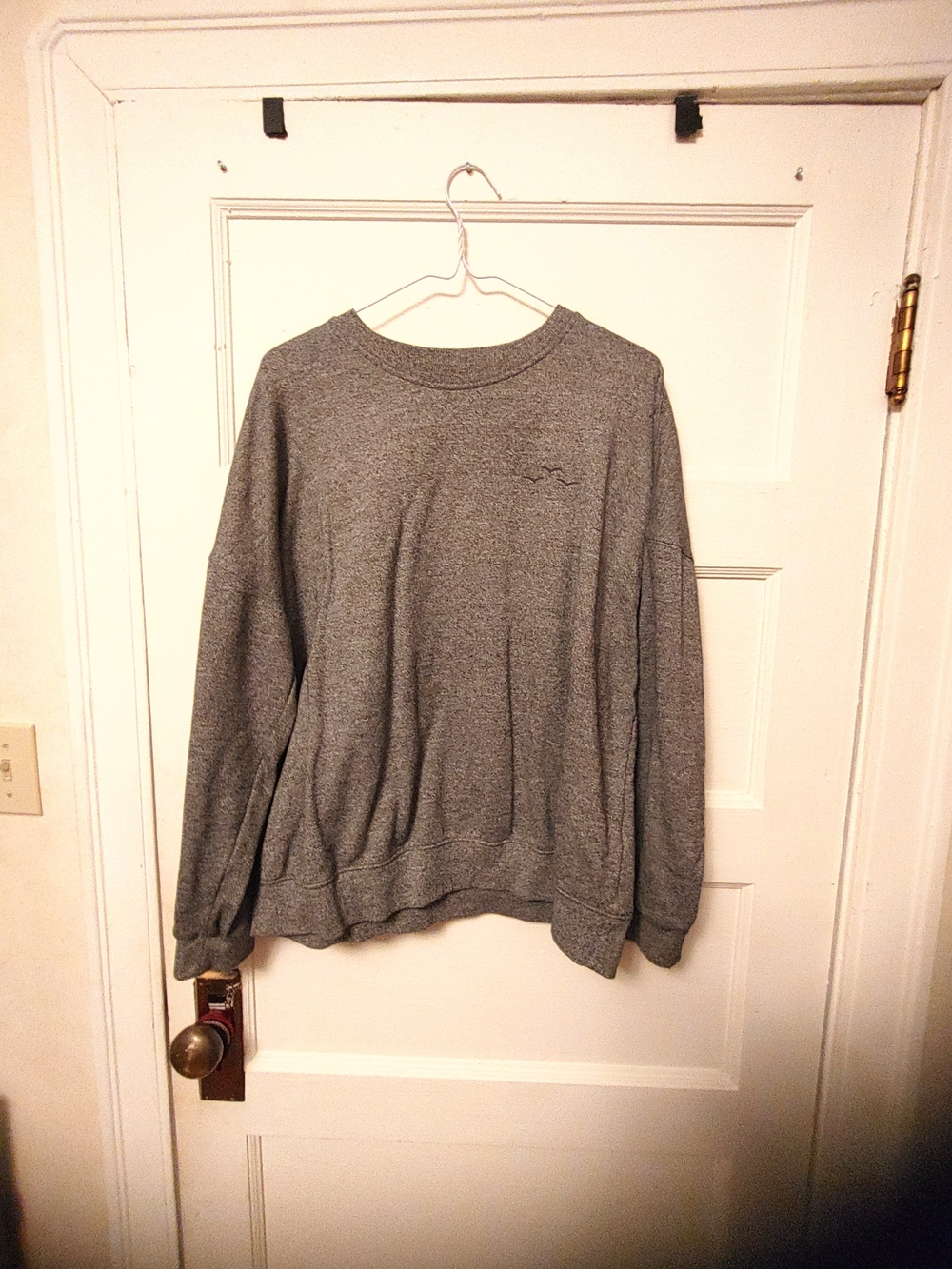 American Eagle Outfitters Gray Crewneck Sweatshirt